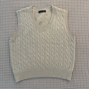 Brandy Melville - white knit vest